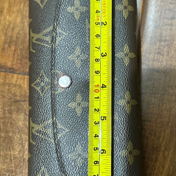 Louis Vuitton Emilie wallet ! - Picture 2 of 8